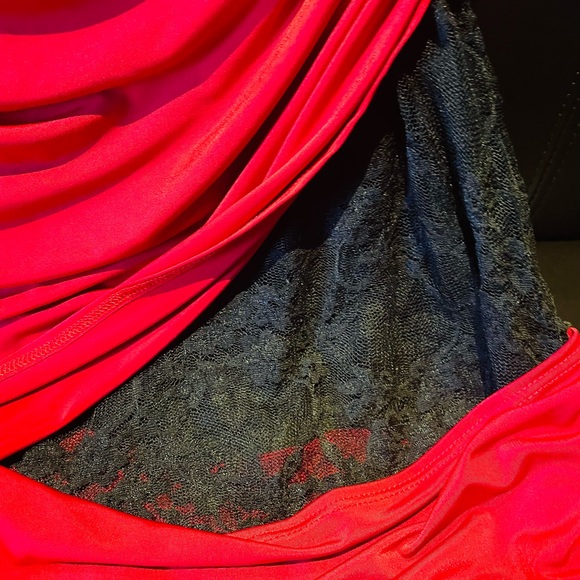 Sexy Red Dress - Picture 3 of 7